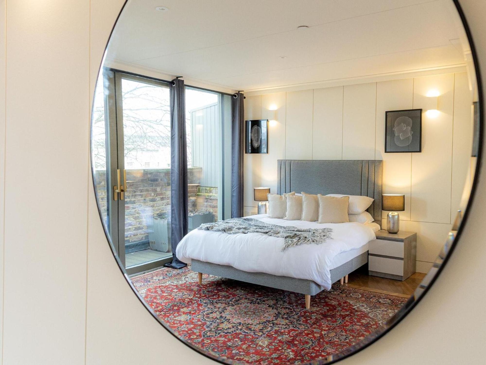 Modern Deluxe Five Bedroom House Near Chalk Farm Station By Belvilla London Exteriör bild